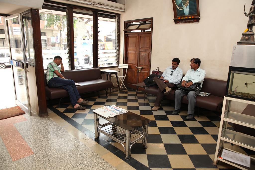 Solanki Guest House Kolhapur Exterior photo
